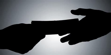 rayen portus scandal|Déjà vu all over again: SEC lays fraud charges against former .